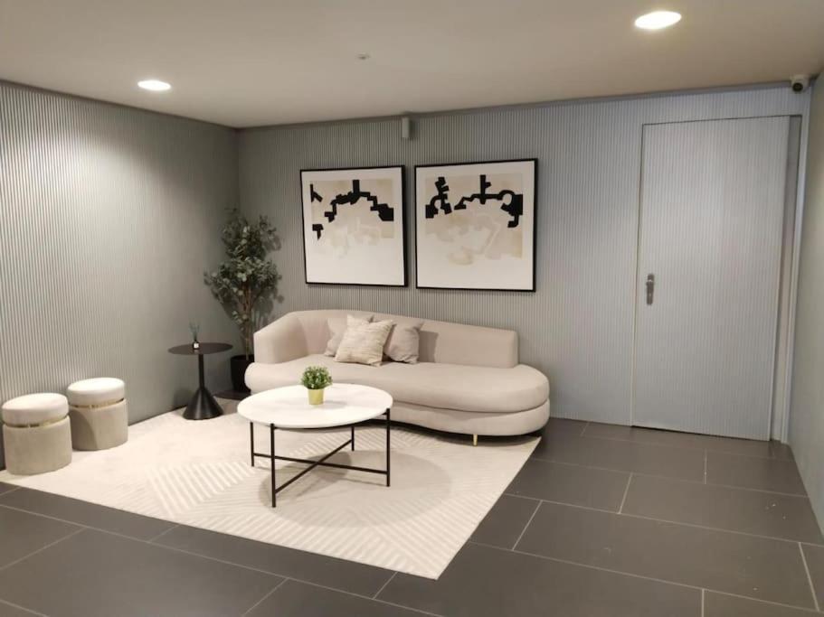 Apartamento Salesianos By Clabao Pamplona Eksteriør billede