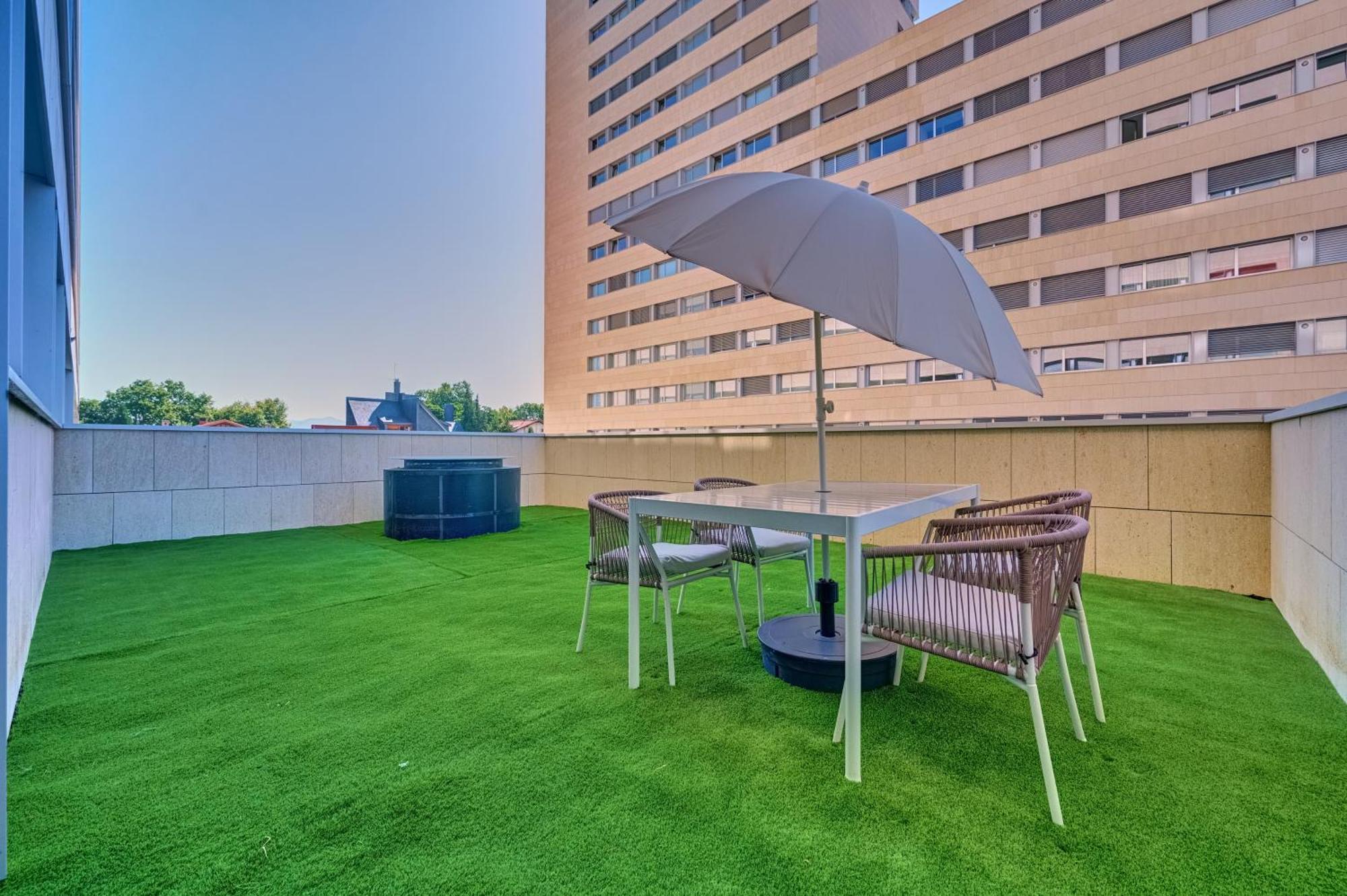 Apartamento Salesianos By Clabao Pamplona Eksteriør billede